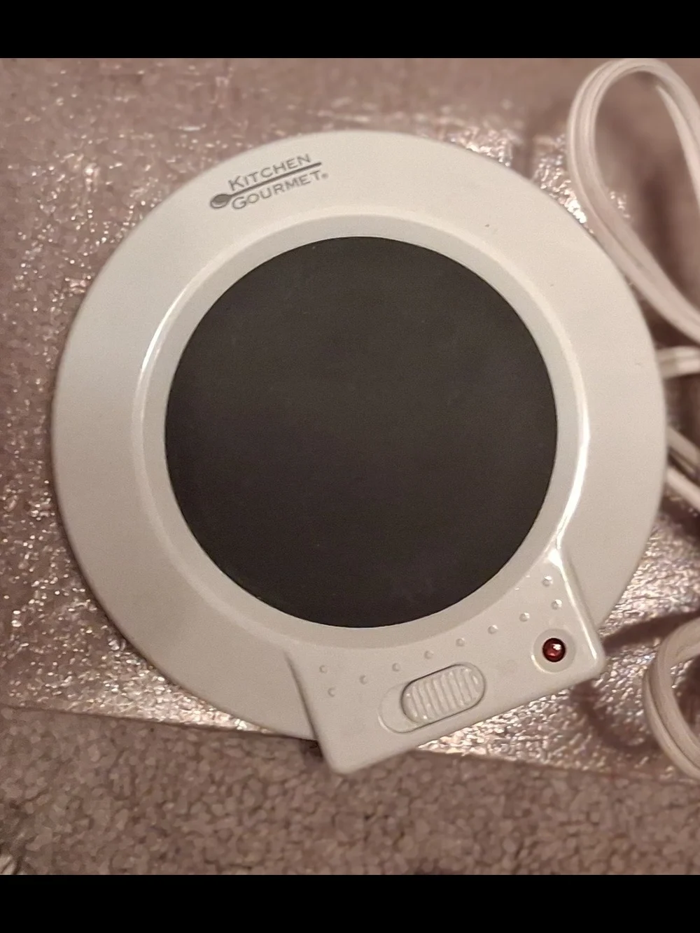 Kitchen Gourmet White Electric Mug Warmer with Black Heating Surface